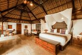 Jimbaran Puri, A Belmond Hotel - Cottage Wohn- und Schlafbereich