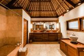 Jimbaran Puri, A Belmond Hotel - Garden View Two Bedroom Pool Villa Badezimmer