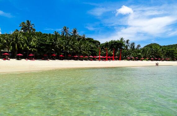 Anantara Rasananda Koh Phangan Villa Resort & Spa Resortblick vom Meer aus