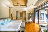 Melati Beach Resort & Spa - Family Pool Villa Elternschlafzimmer