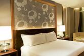 Eastin Grand Hotel Sathorn Bangkok Deluxe Zimmer