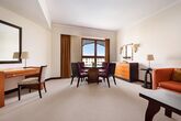 Doubletree by Hilton Muscat Al Waha - One Bedroom Suite Wohnzimmer