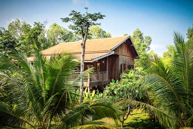 Farmhouse Resort & Spa by Smiling Gecko - Premium Khmer Bungalow