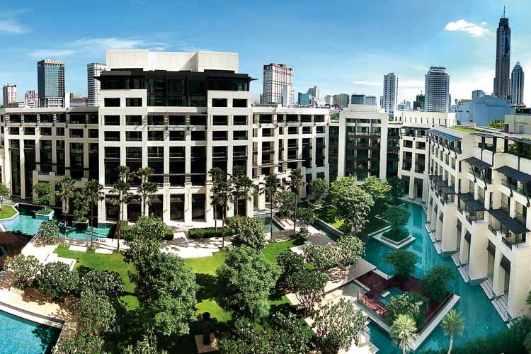 Siam Kempinski Hotel Bangkok Garten und Poolansicht